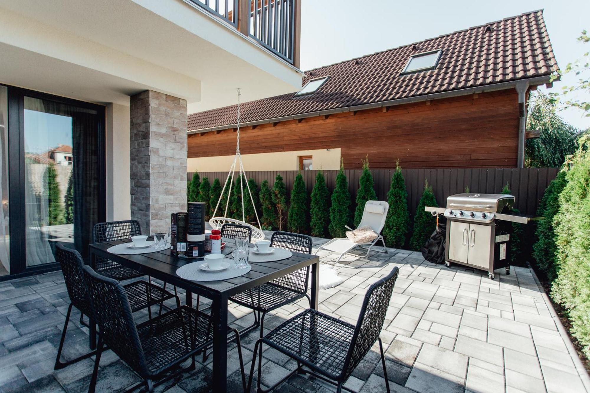 Aparthotel Miracle Seasons 3*